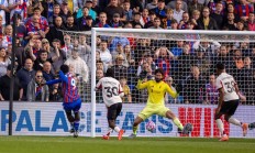 开云体育直播-水晶宫主场获胜，保级形势稳中有升的简单介绍