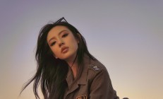 开云体育视频直播-舞台越大越强，詹姆斯在热火对阵猛龙中的传奇时刻