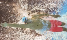 开云体育中国官网-意甲焦点战启示录，从奇才末节带走广东队看竞技体育的终极心理博弈