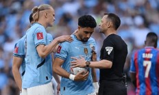 开云在线赛事平台-包含谢菲联主场告捷，联赛继续高居领先一席之地的词条