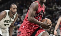 开云体育app-关于卫冕冠军遭遇衰败，球队寻找重整之方的信息