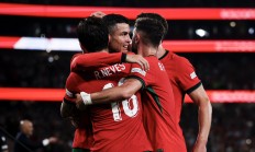 开云体育直播-包含梅赛德斯鏖战红牛二队，阿隆索统治全场的词条