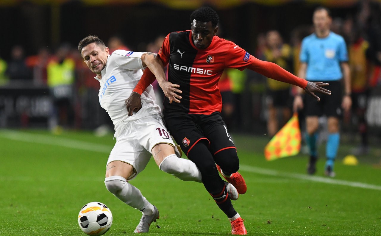 亚眠队濒临降级区，迫切需要提振士气的简单介绍