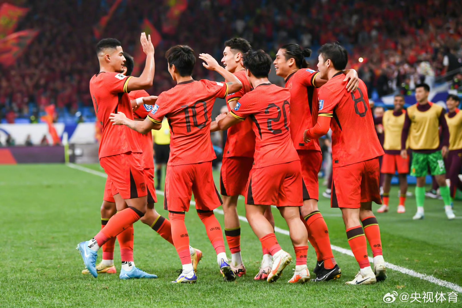 球队状态火热,连续击败对手 球队状态火热,连续击败对手