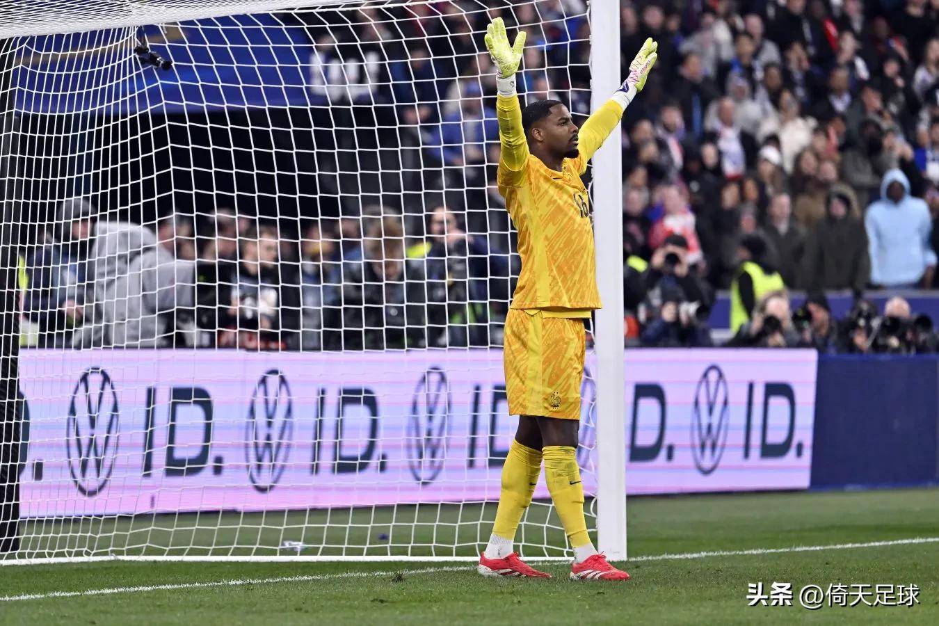 托特纳姆热刺主场险胜,球迷欣喜看到胜利的简单介绍 托特纳姆热刺主场险胜,球迷欣喜看到胜利的简单介绍