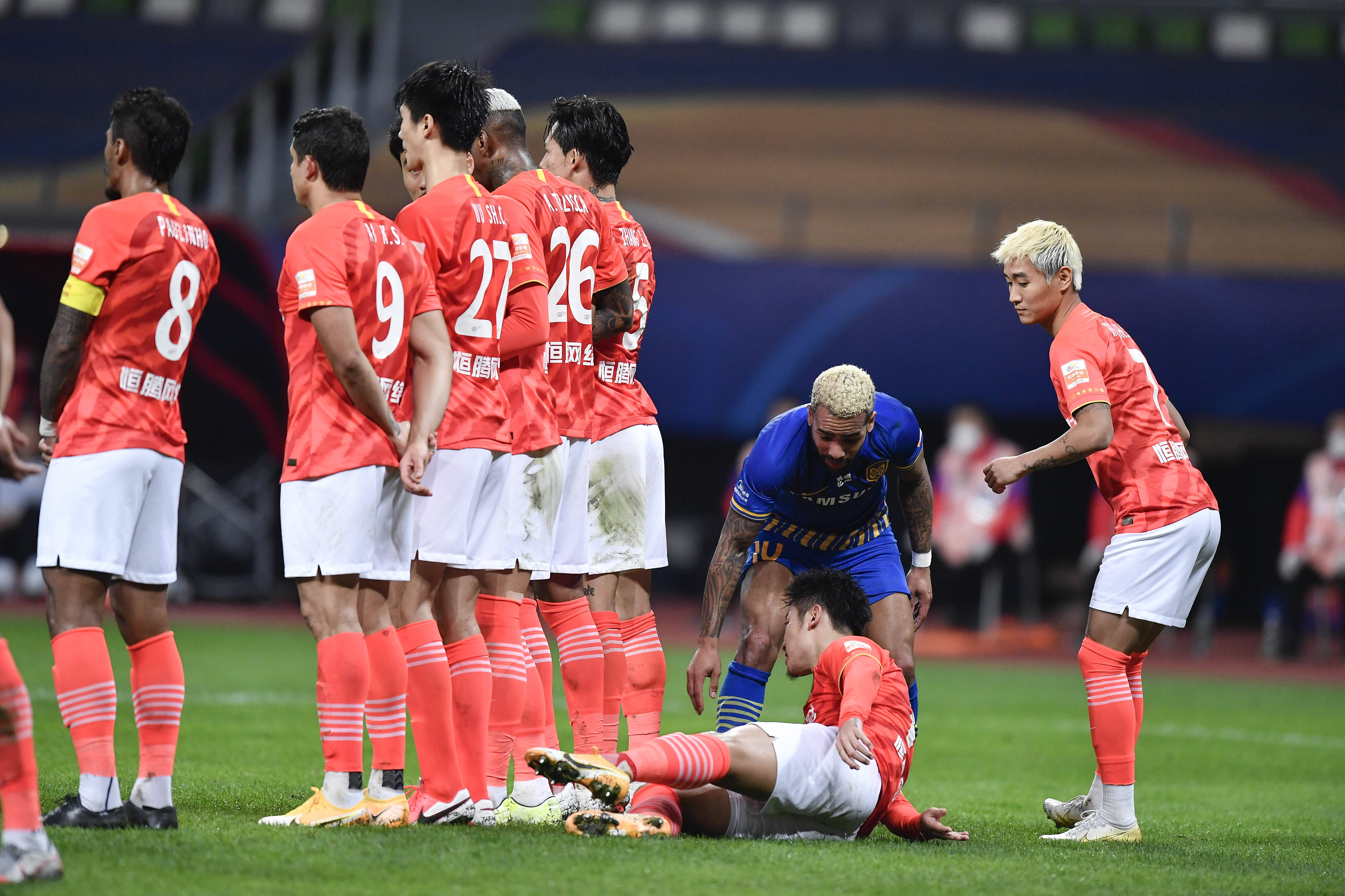 恒大客场告捷，憾负江苏苏宁