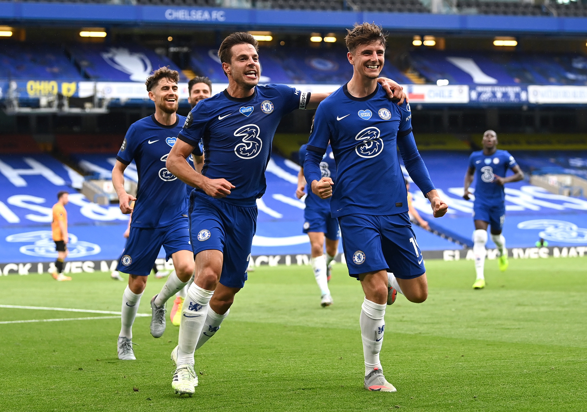 富勒姆客场逼平布莱顿，保持不败的简单介绍