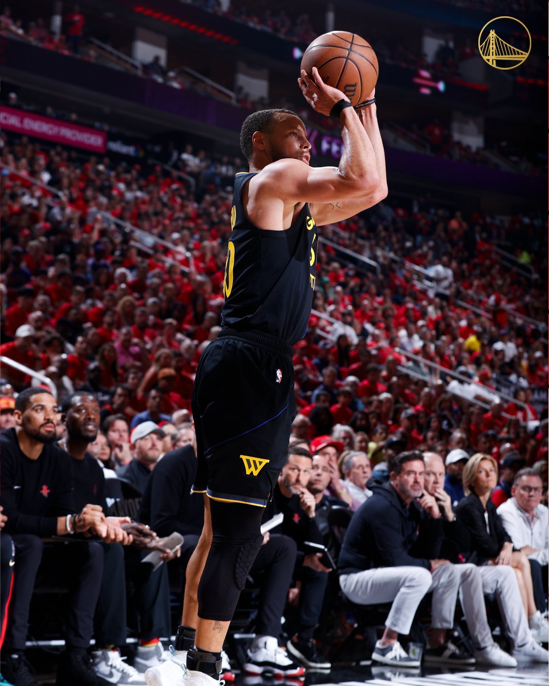 勇士逆转魔术，戈贝尔关键制胜