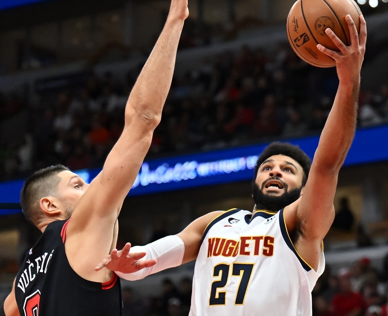 关于雷霆血洗公牛，波特统治全场的信息