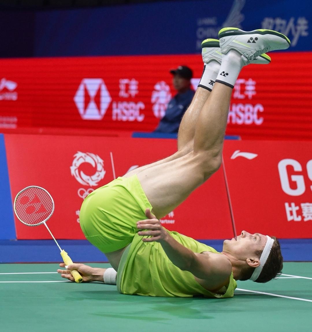 日本羽毛球队鏖战中国羽毛球队，安赛龙惊艳世界的简单介绍