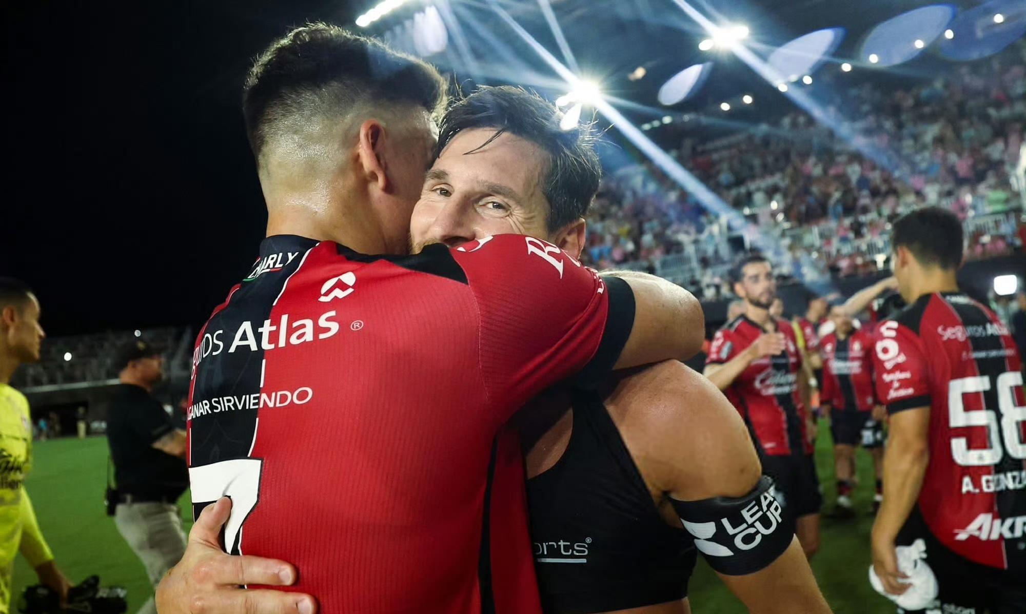 勒沃库森鏖战英格兰，梅西送出助攻的简单介绍