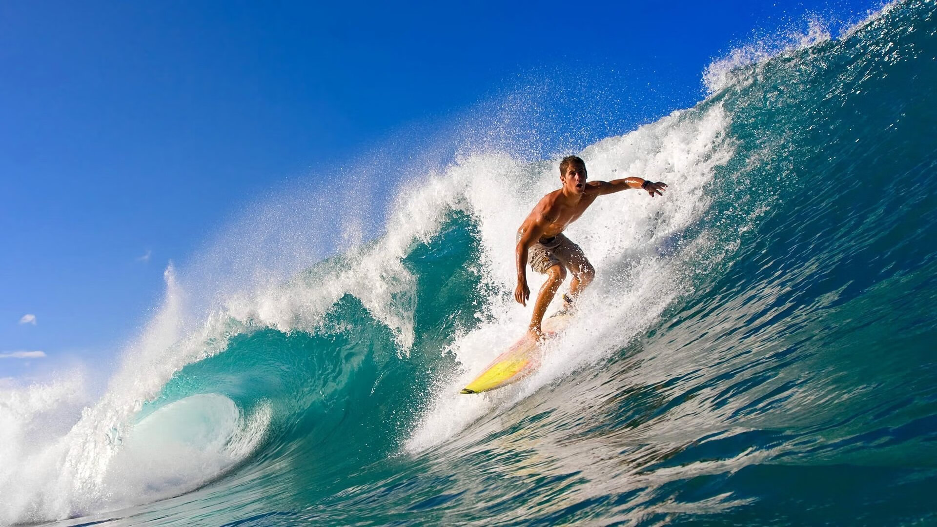 F1新赛季揭幕战之夜，德罗赞硬仗之王，速度与坚韧的交响